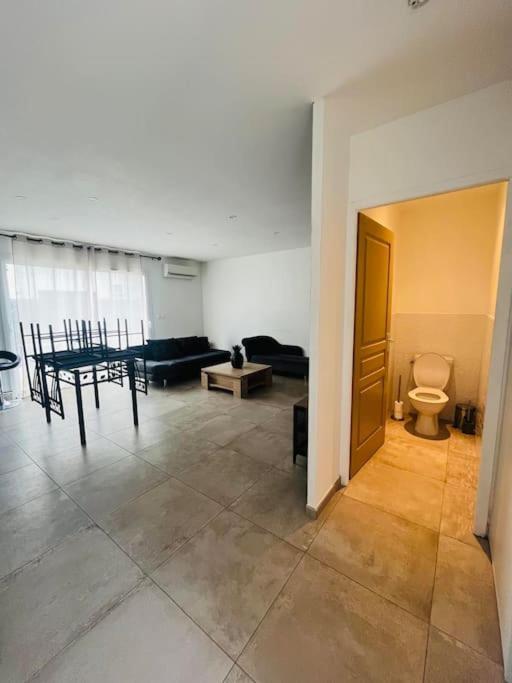 Jolie Maison De Village 2 Chambres Ouveillan ภายนอก รูปภาพ