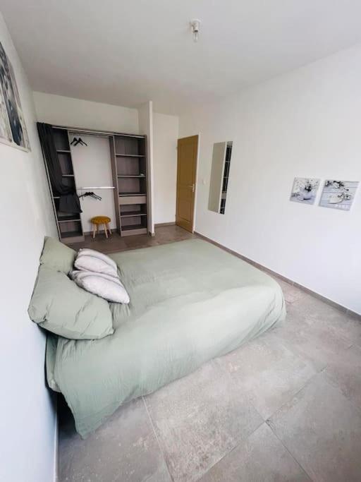 Jolie Maison De Village 2 Chambres Ouveillan ภายนอก รูปภาพ